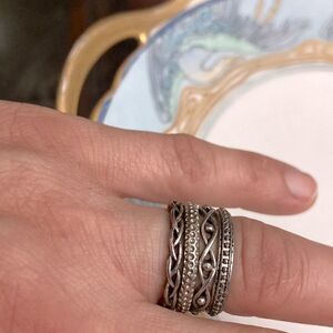 Bundle of 4 rings 